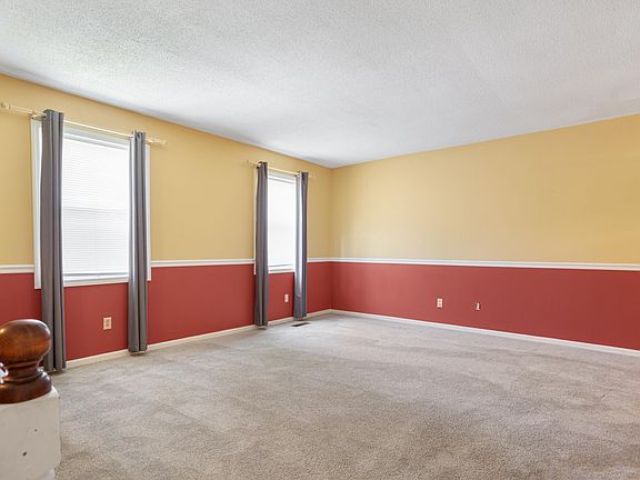 3rd image of 1225 Westridge Ln