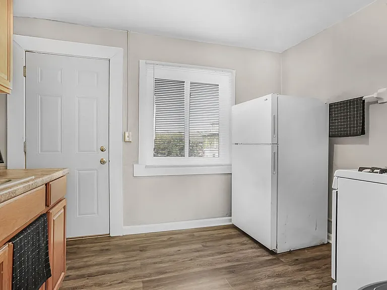 288 E 12th Ave #4 — Photo 15