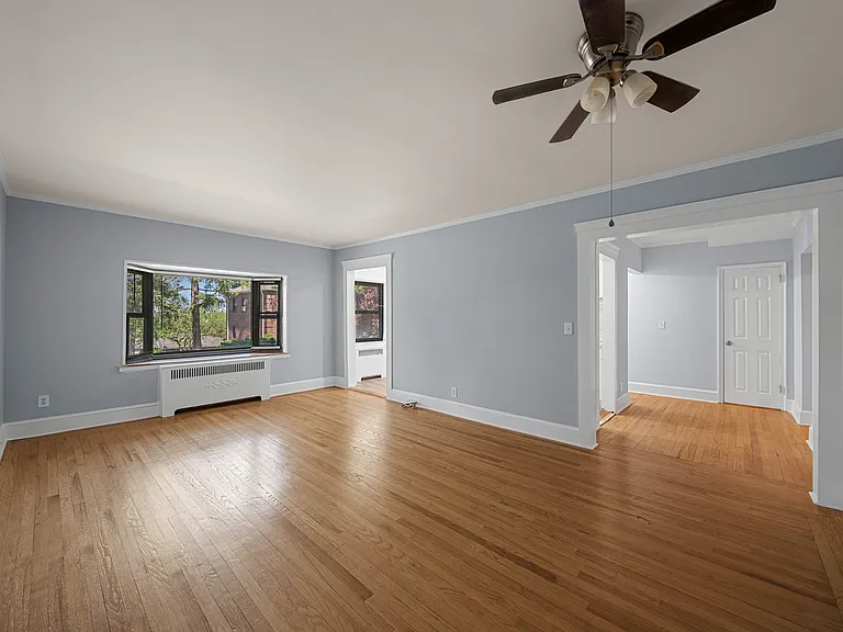 90 Tracey Pl #H1 — Photo 8