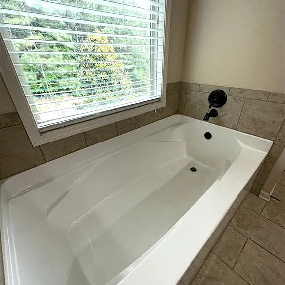 1365 Delo Ln — Photo 27