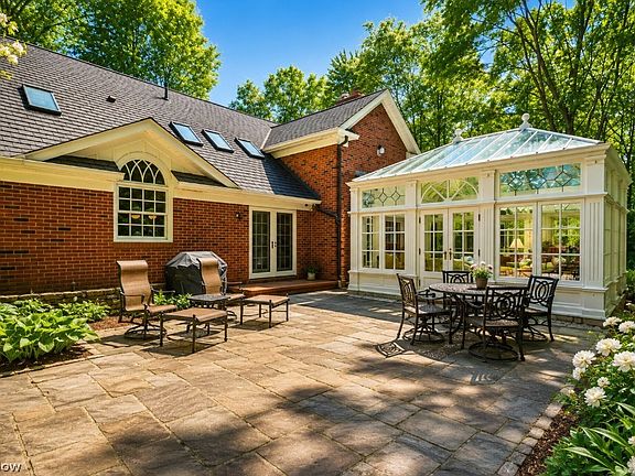 4th image of 3807 Mapleleaf Hill Dr