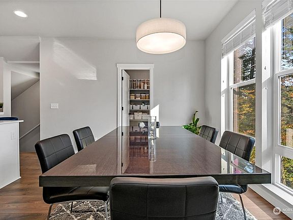 5th image of 13717 Admiralty Way #K1