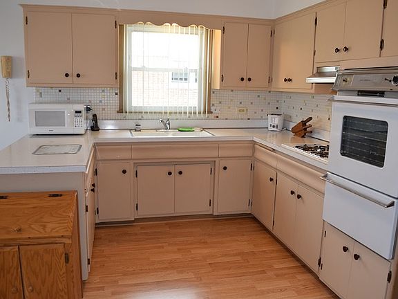 3rd image of 8925 S 49th Ave
