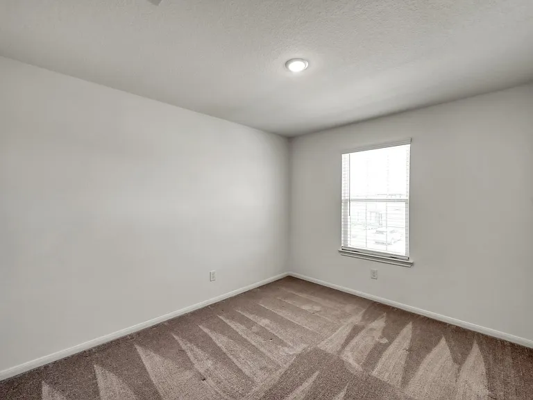 7314 Madison Commons Ln — Photo 22