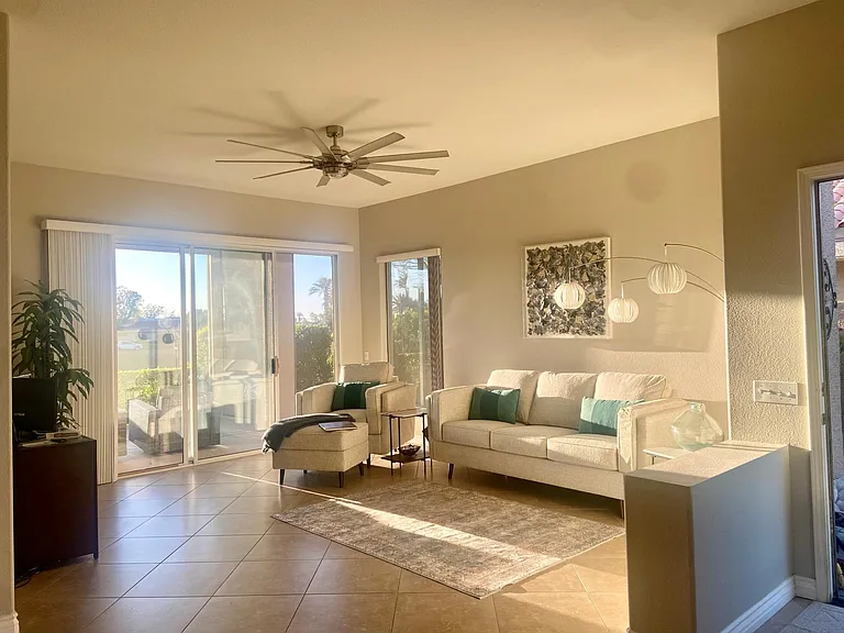 Colonial Dr — Photo 24