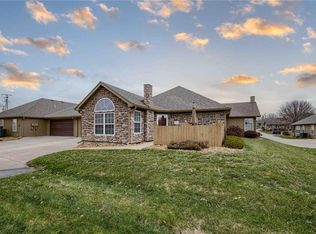 665 NE 65th Ter, Gladstone, MO 64118