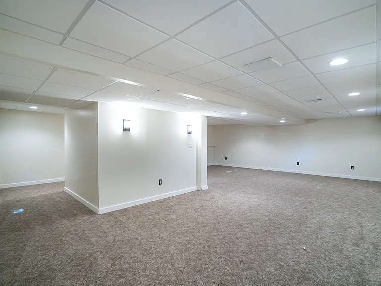 2184 Autumnwood Dr — Photo 44