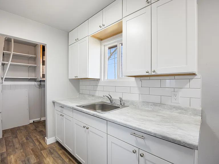 1314 Pershing Rd — Photo 8