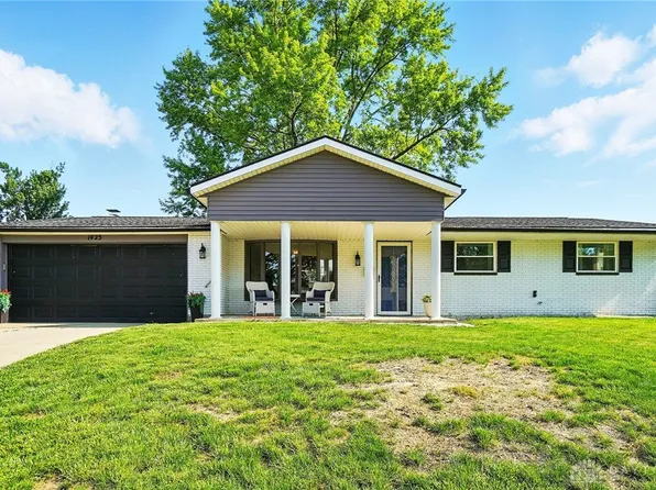 1425 Farnham Rd, Troy, OH 45373