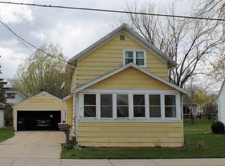 401 Wilson St, Little Chute, WI 54140