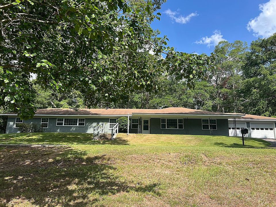 Large porch in front