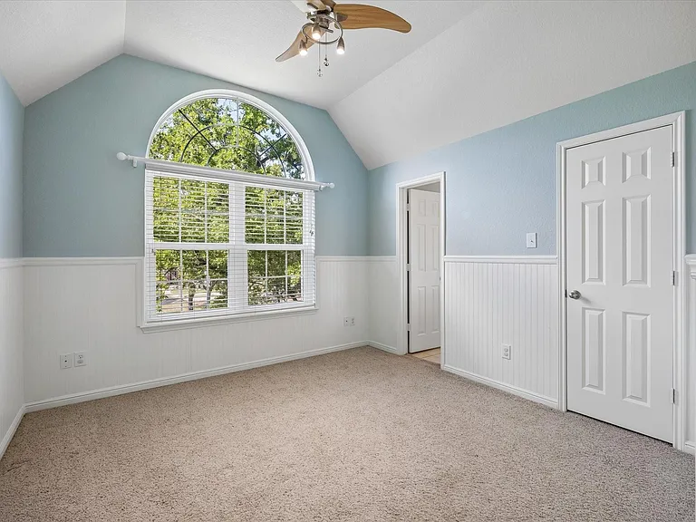13518 Via Chianti Ln — Photo 19