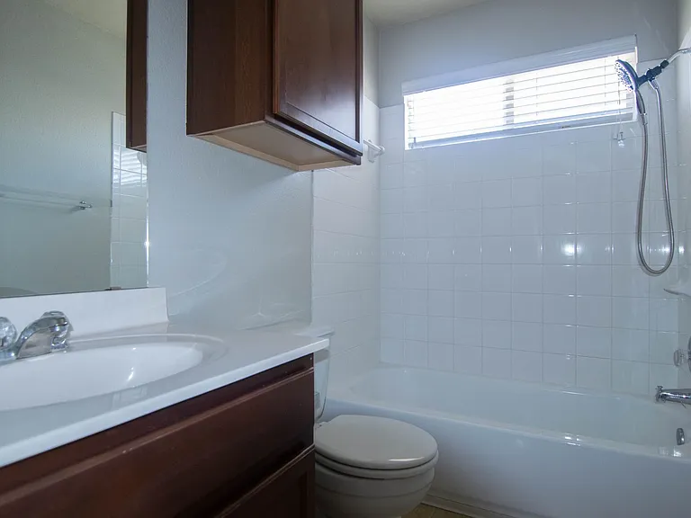 504 Comal Run — Photo 24