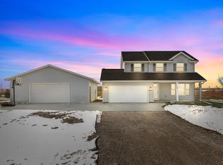 2277 S Overland Rd, De Pere, WI 54115