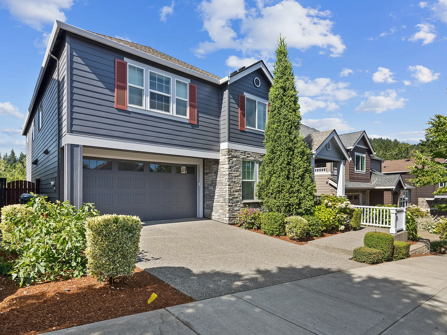 6 bed, 3.5 bath, 3470 sqft, $3,495 — Photo 3