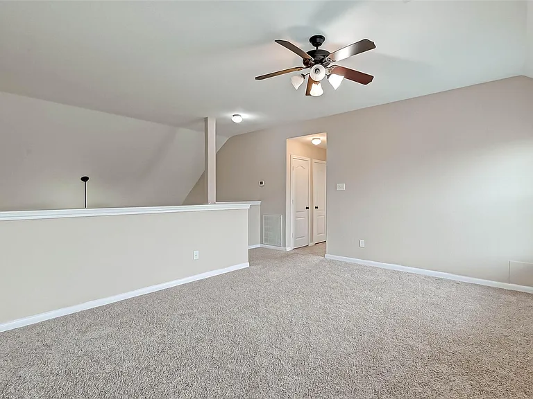 6402 Black Bamboo Ln — Photo 26