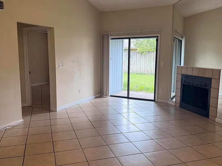 7623 Indian Lakes Dr #3 — Photo 3