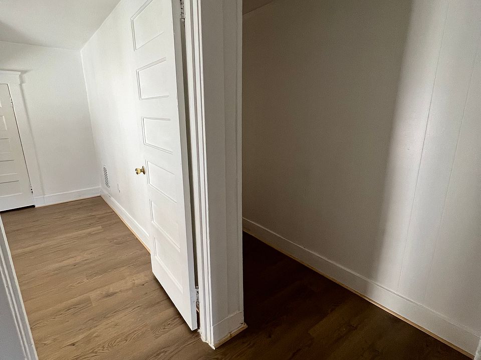 down hallway to bedroom #2