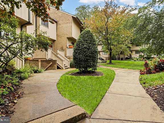 3rd image of 2608 Glengyle Dr #122
