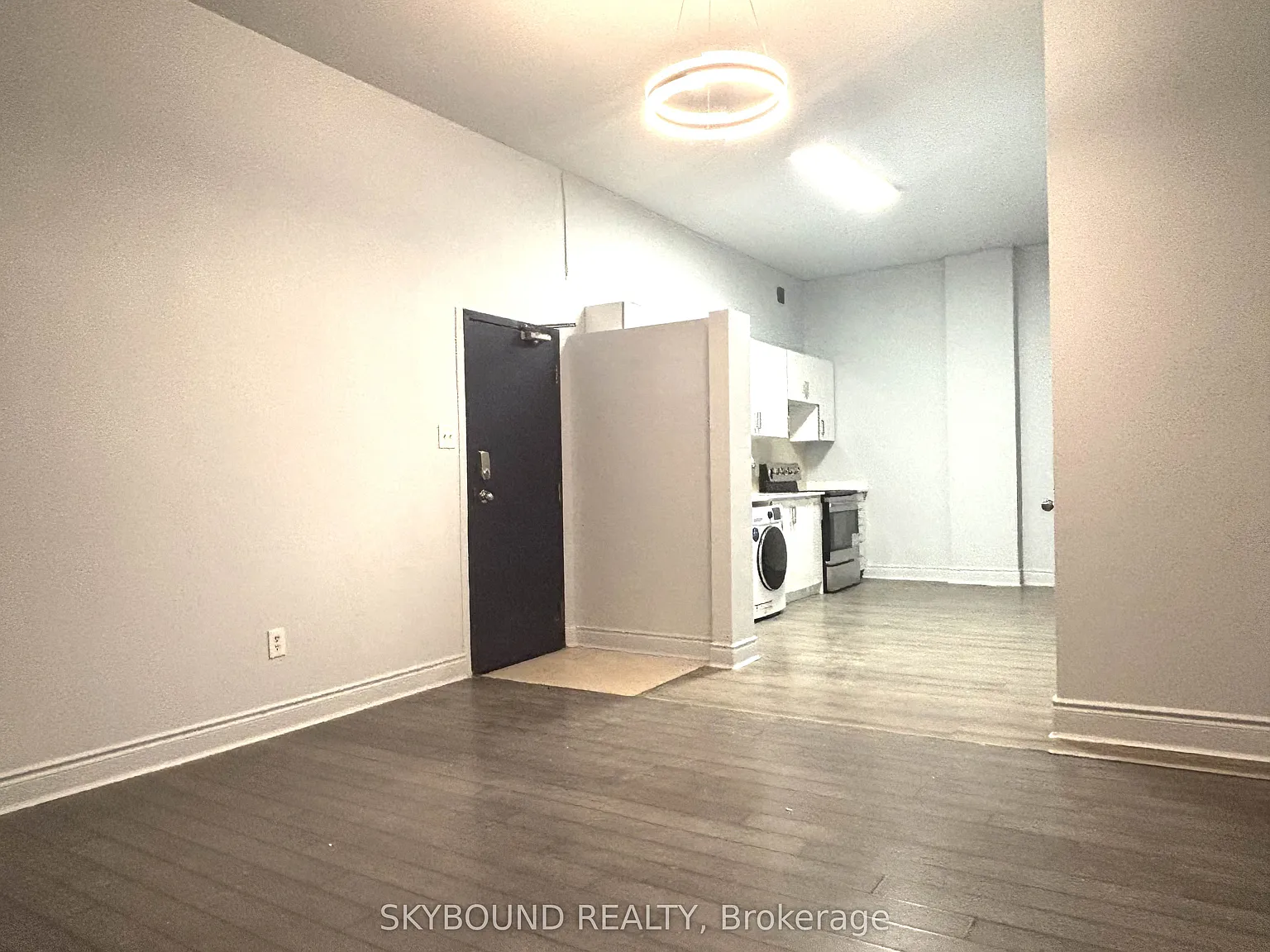 2 bed, $2,500 — Photo 4