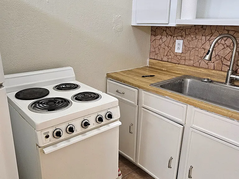 5607 Palm Ave SW — Photo 11