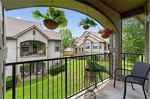 350 Emerald Forest Blvd #15203 — Photo 8