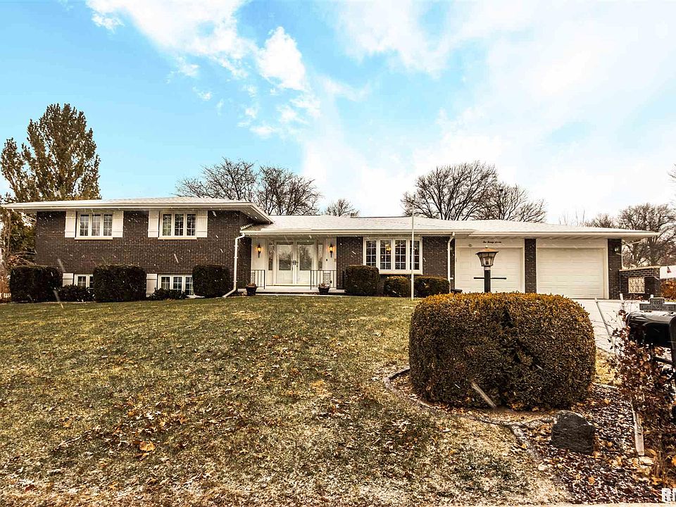 1st image of 227 E Morningside Dr
