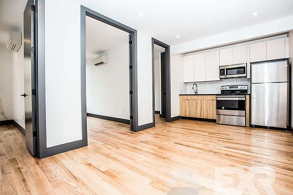 Rented by EXR | media 34