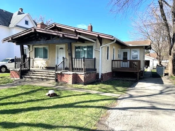 164 S Center St, Bensenville, IL 60106