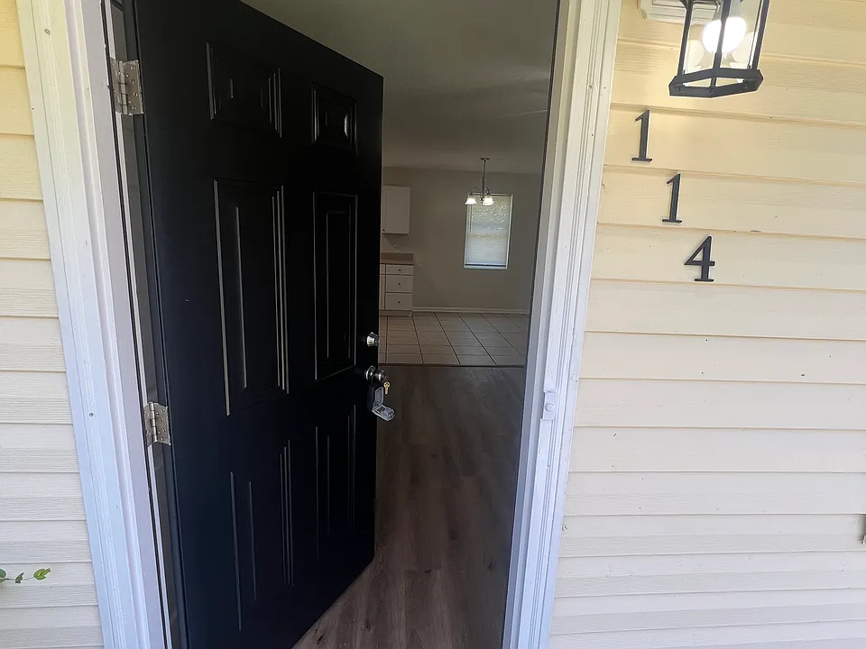 114 Beth Dr