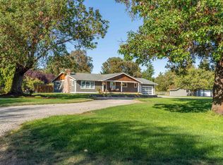 422 Kirner Rd, Sequim, WA 98382