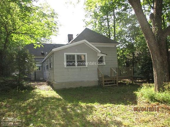 2nd image of 1038 North St
