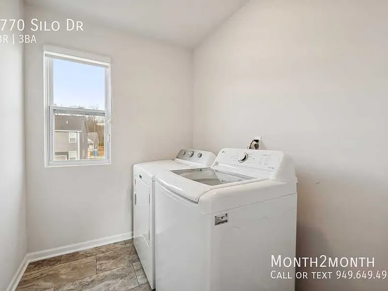 2770 Silo Dr — Photo 25