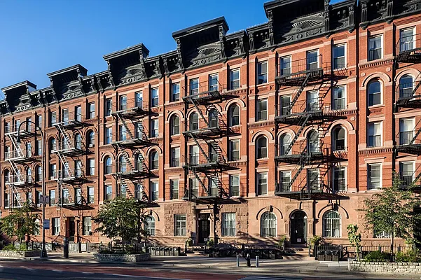 Sold by Compass | media 9