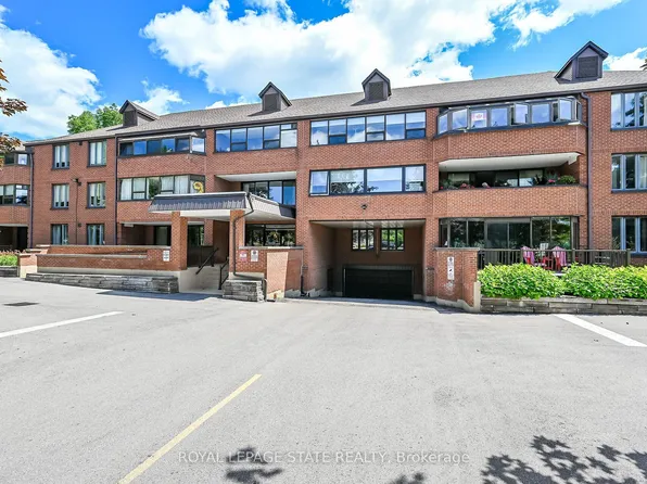 150 Wilson St W #308, Hamilton, ON L9G 4E7