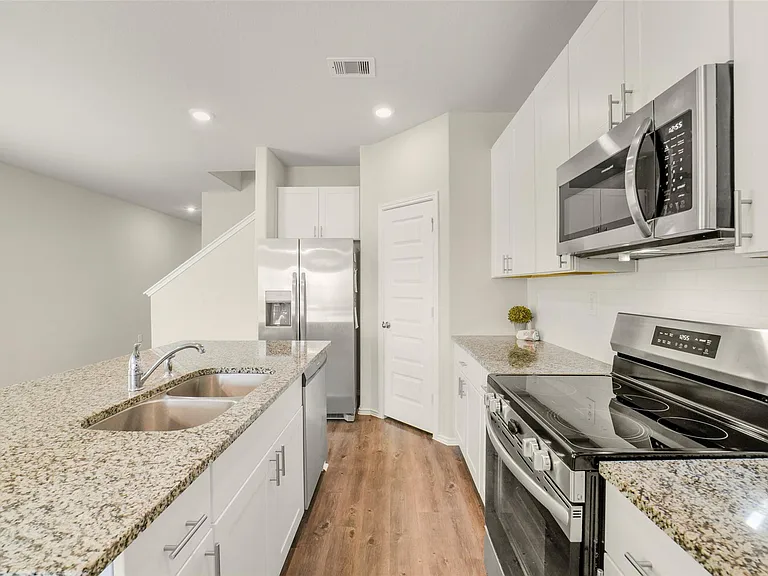 21610 Desert Lily Rd — Photo 8