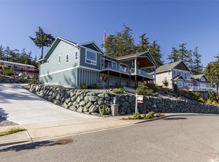 612 SW Founders Dr, Oak Harbor, WA 98277