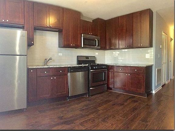 2nd image of 4729 S Langley Ave #3