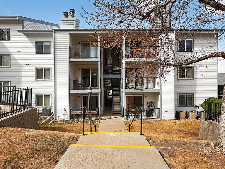 13085 W Cedar Dr — Photo 24
