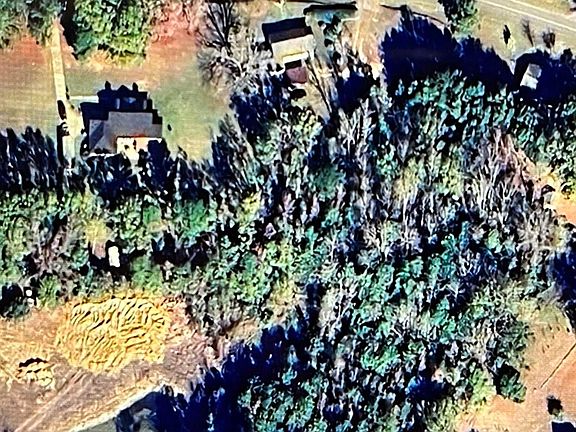 4th image of 9068 Bryants Landing Rd