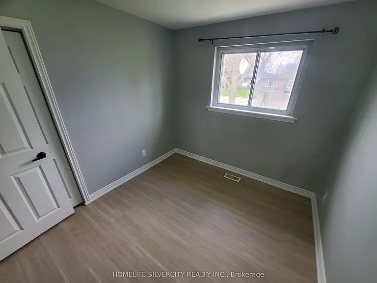 9 Belmont Dr — Photo 17