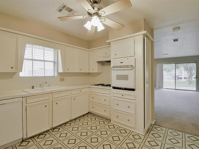 419 S Starboard St — Photo 15