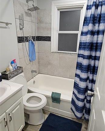 3rd image of 3003 Gary Dr
