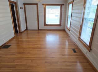 1624 S State St, Springfield, IL 62704