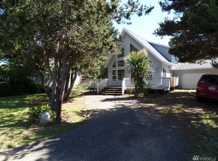 304 Sand Dune Ave NW, Ocean Shores, WA 98569