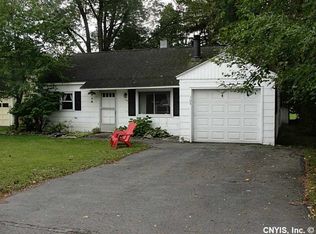 105 Hobson Ave, Fayetteville, NY 13066