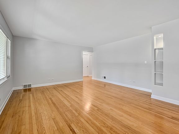 3rd image of 125 N Cornell Ave