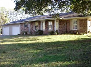 912 Midland Ave, Muscle Shoals, AL 35661