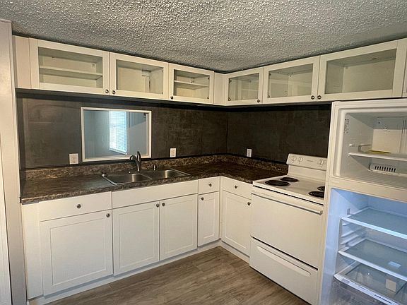 2nd image of 20311 Private Ln