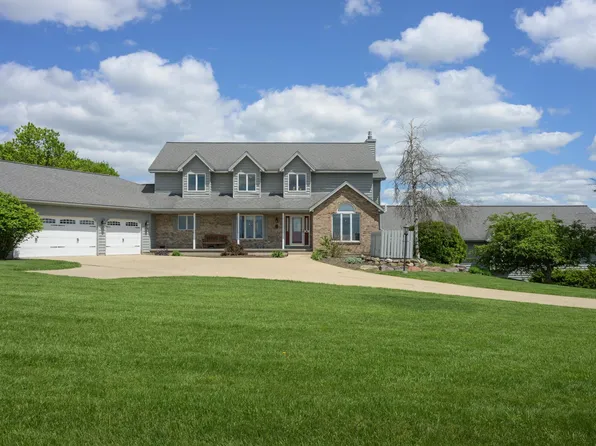 3576 Timber Ln, Cross Plains, WI 53528